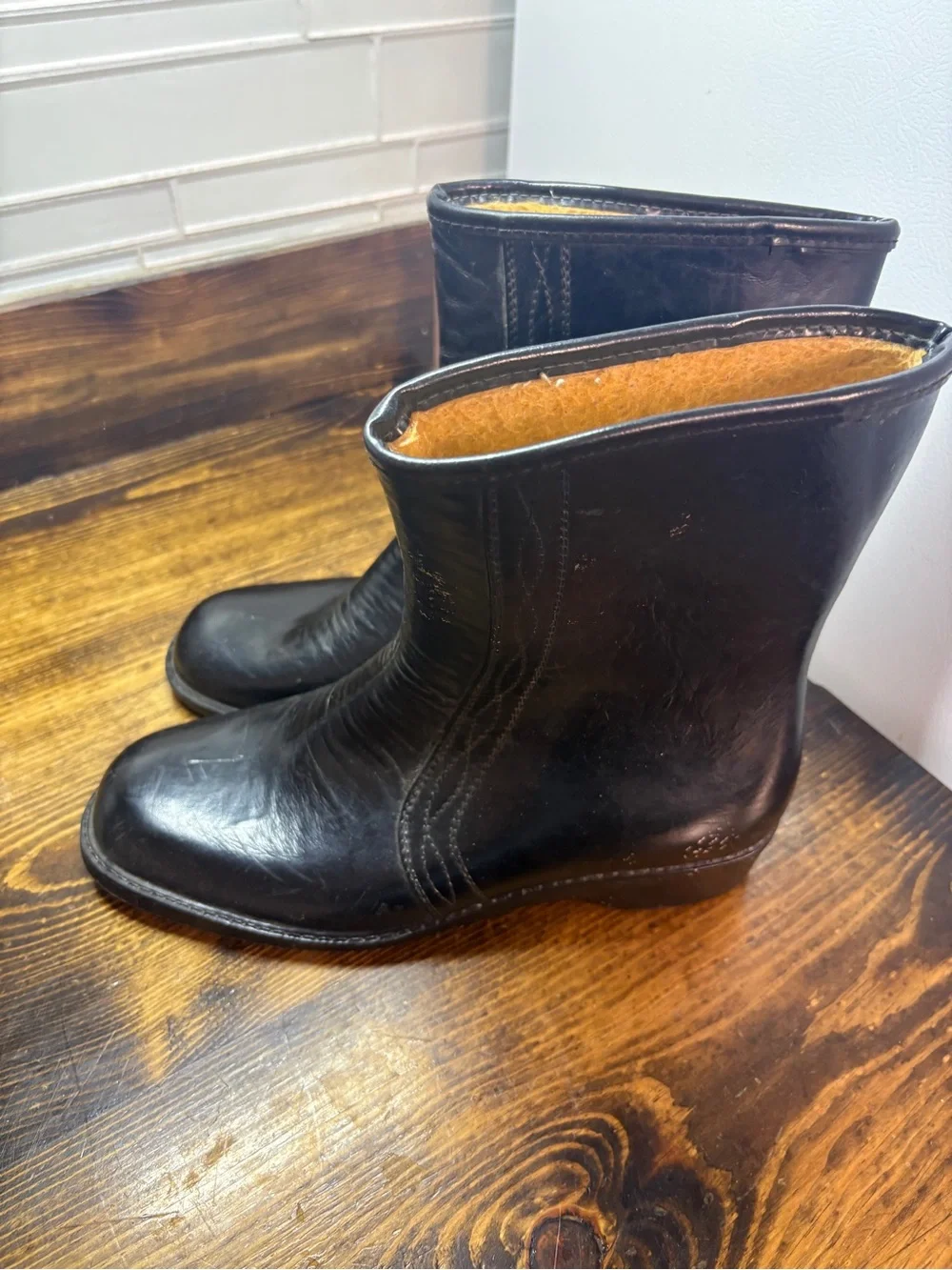 Waterproof made in the USA black boots men size 10